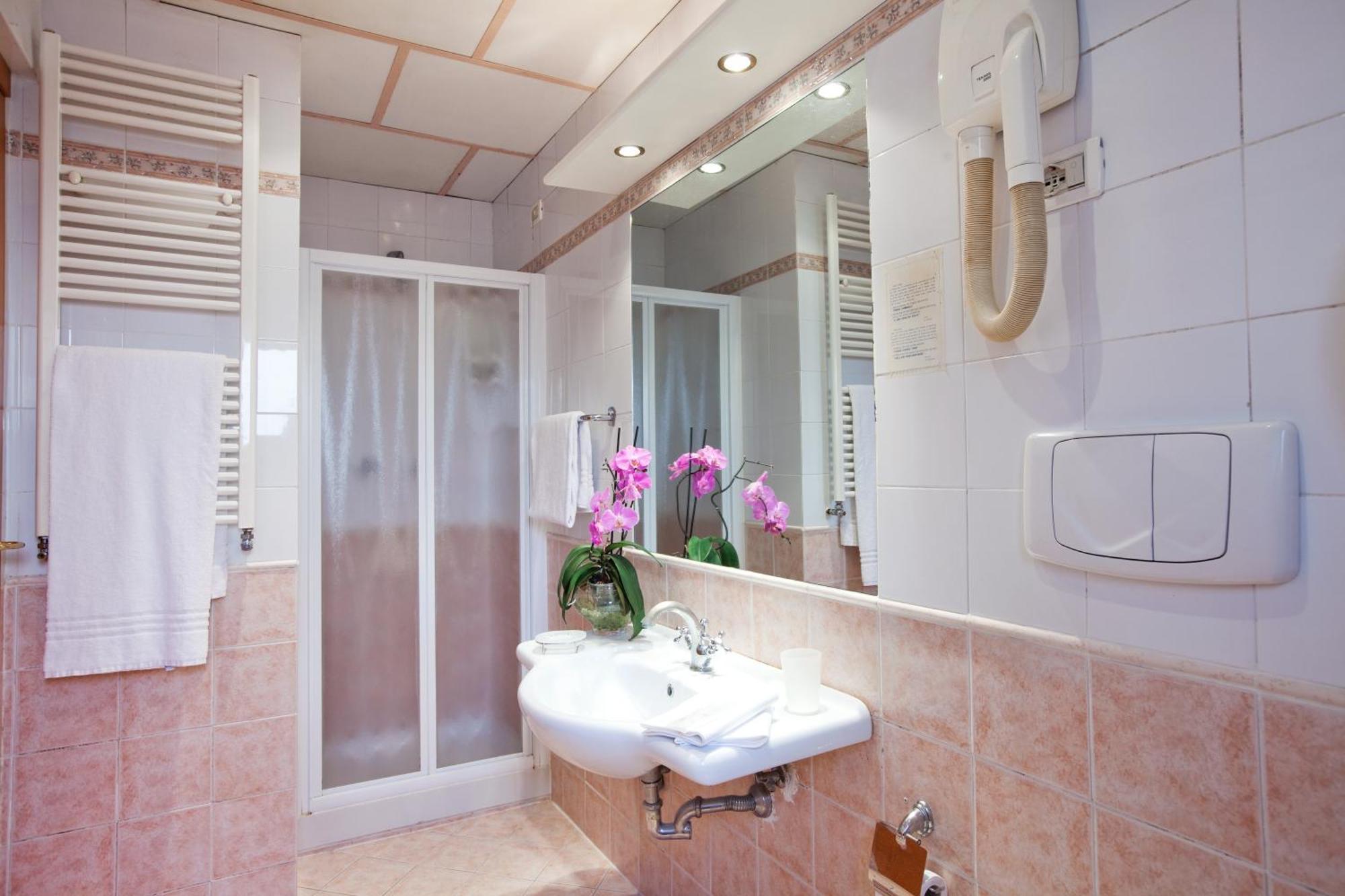 Hotel Delle Muse Рим Екстериор снимка