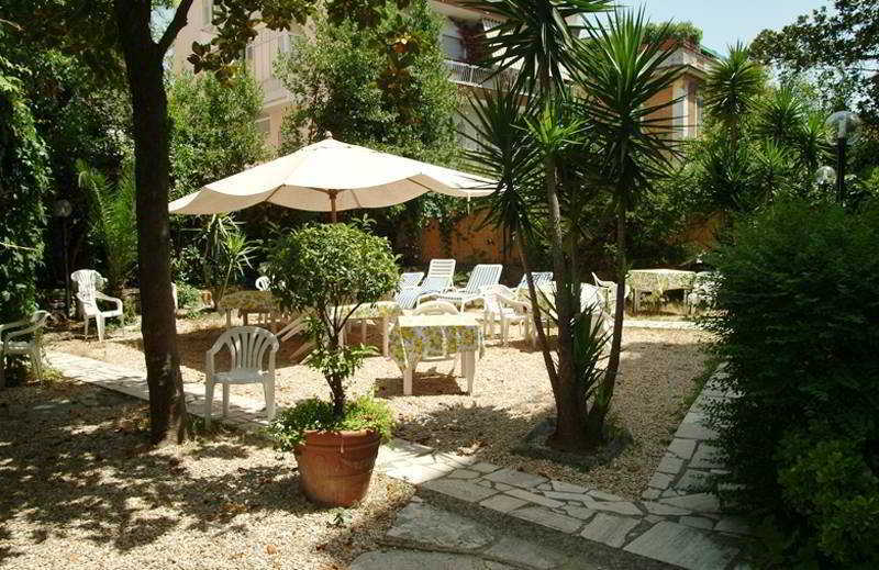 Hotel Delle Muse Рим Ресторант снимка