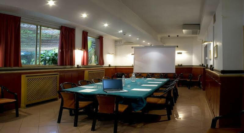 Hotel Delle Muse Рим Екстериор снимка